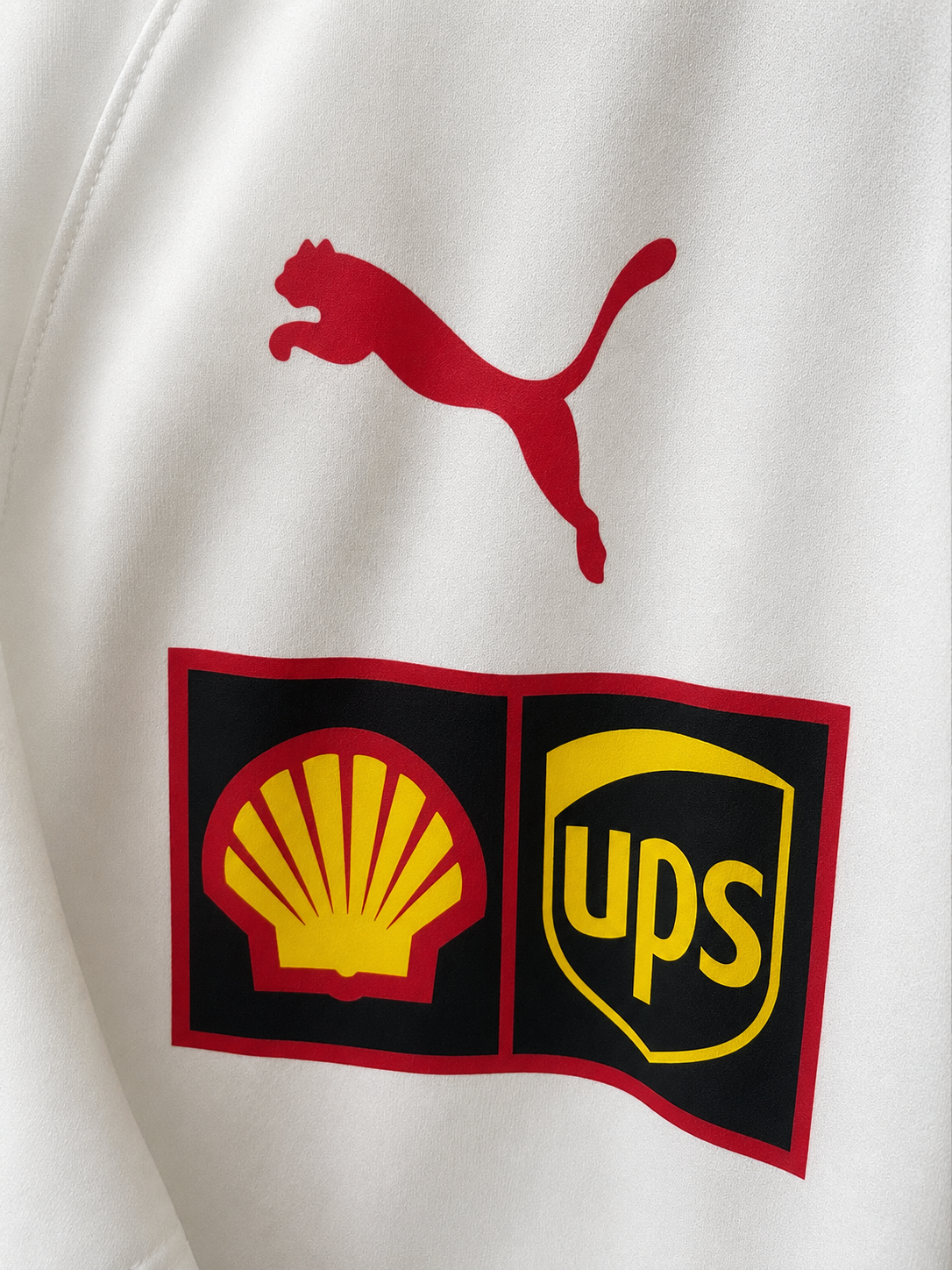 Polo Scuderia Ferrari Team Bianca – Formula 1 Racing Edition